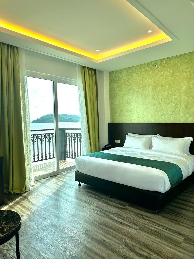 Resor Malibest 2*